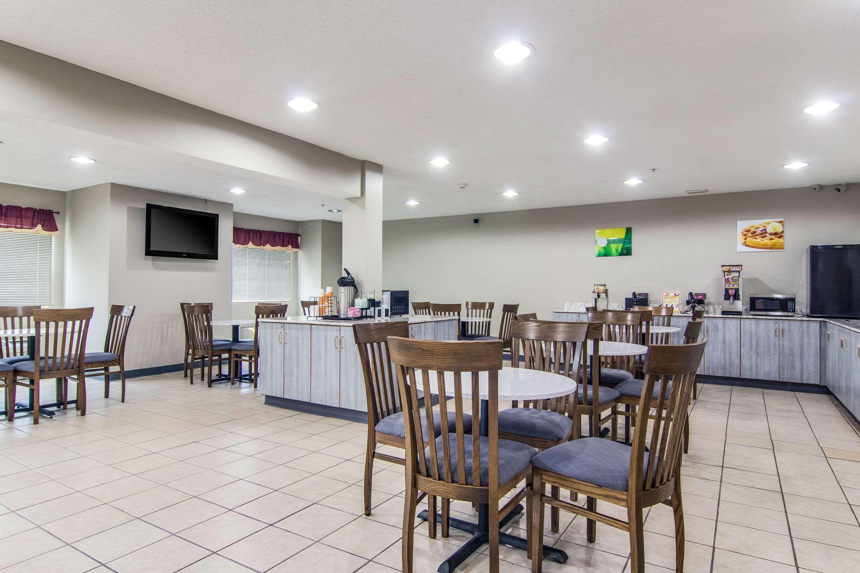 Monroe Heights Grove City Extérieur photo