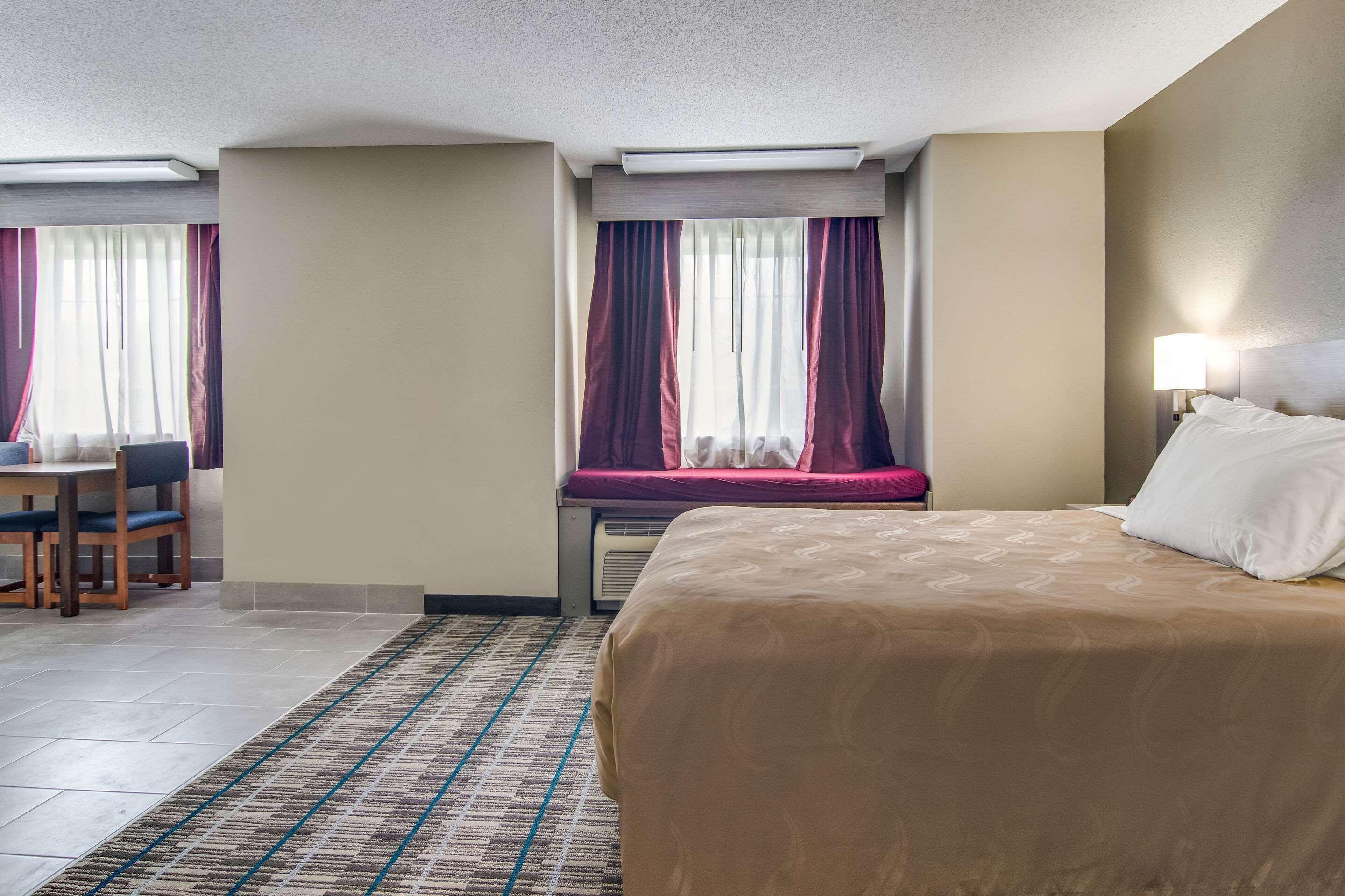 Monroe Heights Grove City Extérieur photo