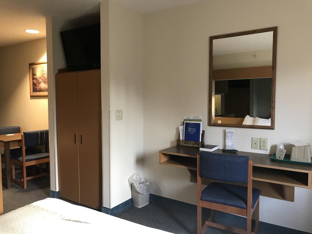 Monroe Heights Grove City Extérieur photo
